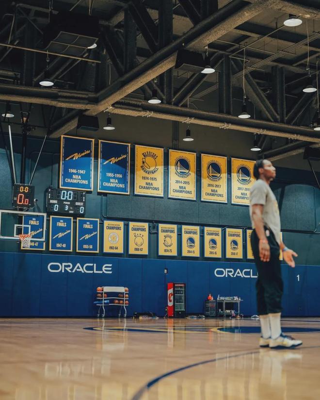 正式申请被交易！多队有意却无人下手！真要砸手里了？