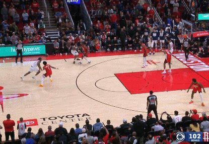 小卡击落火箭一投全是细节 乌度卡完美衬托卢指导