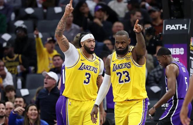 半个联盟都来抢我！盘点NBA5大世纪转会