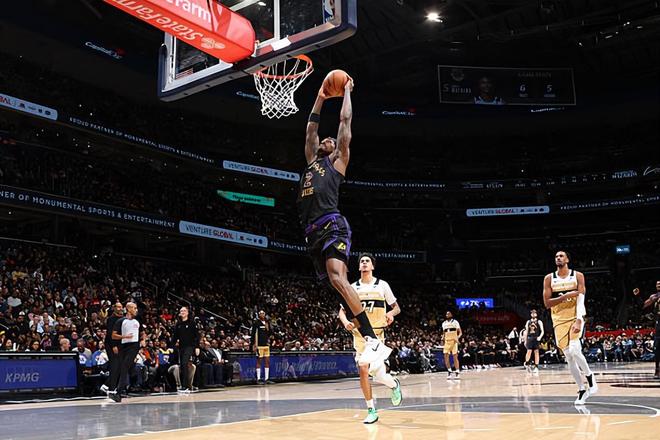 难得打出了攻守兼备的表现，湖人还是没有激发出锋线大闸的潜能？