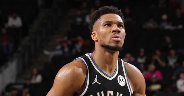 Shams：字母哥准备在交易截止日前或休赛期寻找新东家