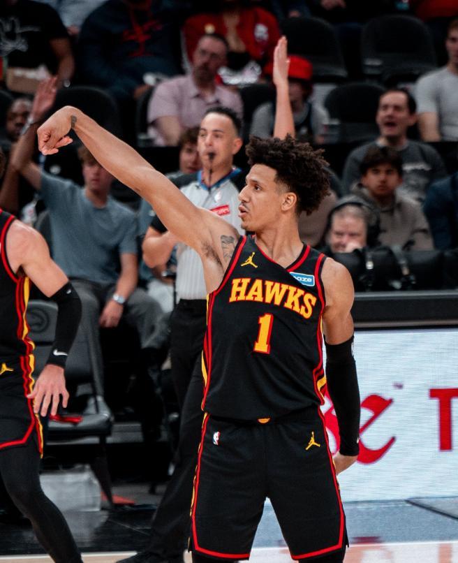 鹰王17中7奥孔武暴走，字母哥24+5+4带不动特纳，老鹰送雄鹿4连败