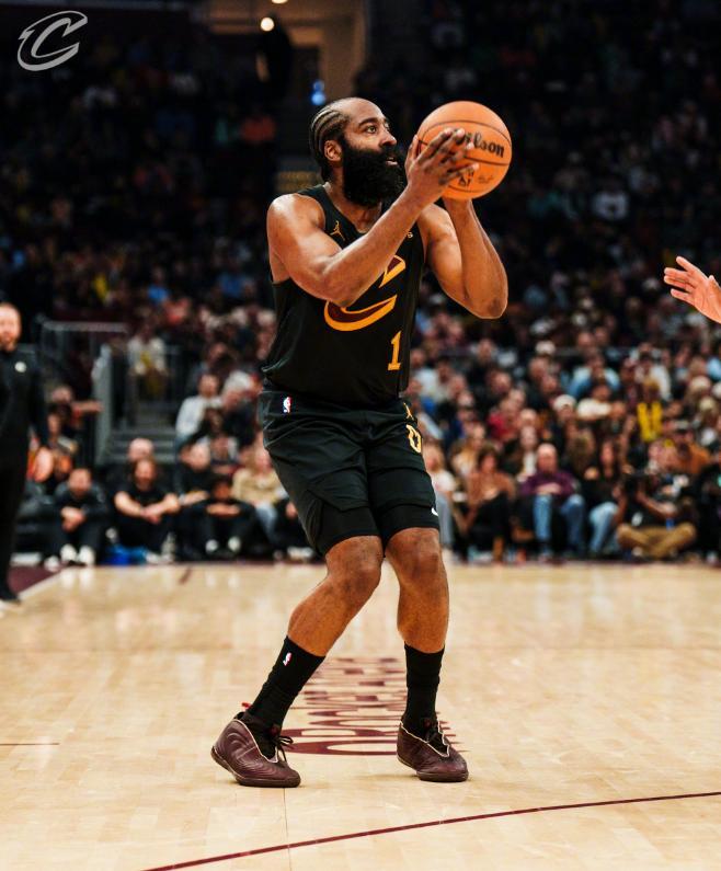 哈登16+5+9+3，米切尔17分阿伦两双，骑士28分大胜篮网豪取6连胜