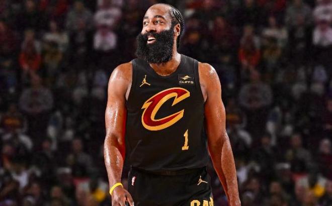 仅一夜！NBA诞生9笔大交易！快船闹剧终结，骑士招募詹姆斯