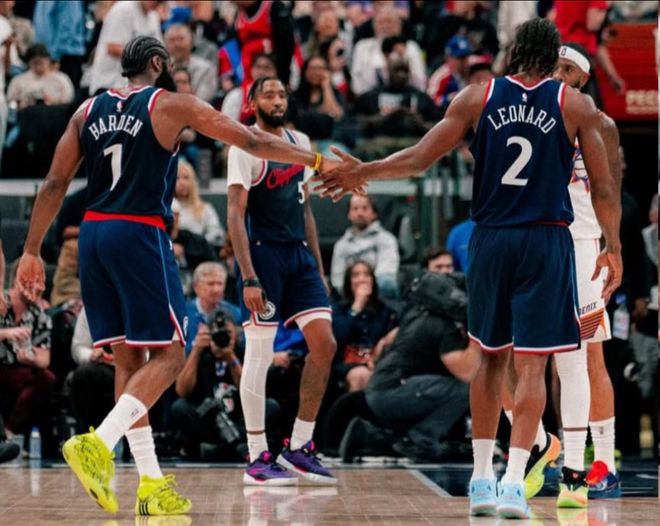 被交易到骑士后 哈登去了快船训练营！工作人员与他道别场面感人