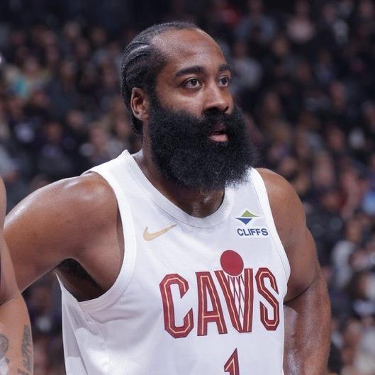 詹皇吹爆哈登:骑士之前总是差点意思 现在有了哈登这名胜负手