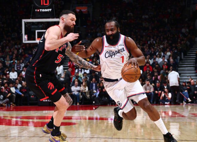 快船五连胜！哈登31分10助带队大逆转，快船进前十，但需尽快补强