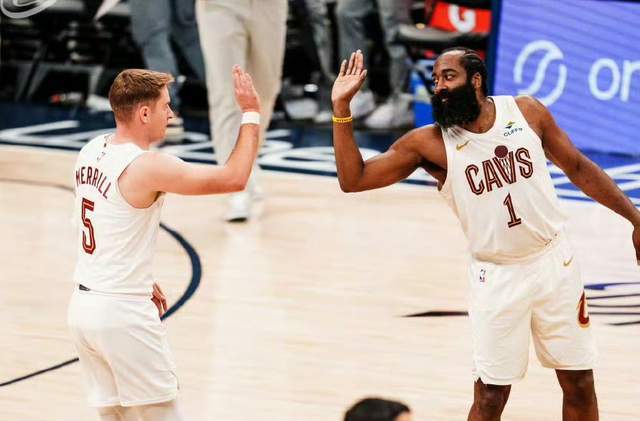 轰22+10+7！把球给哈登真稳，米切尔说出心里话，他已经等了太久