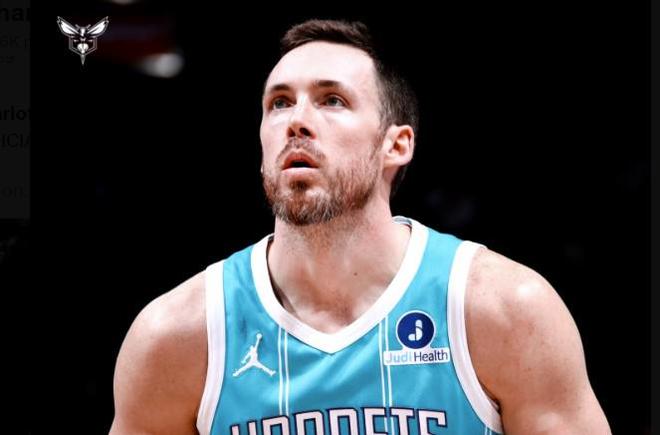 还能这么操作，黄蜂官方：与4天前刚被裁掉的康诺顿重新签约