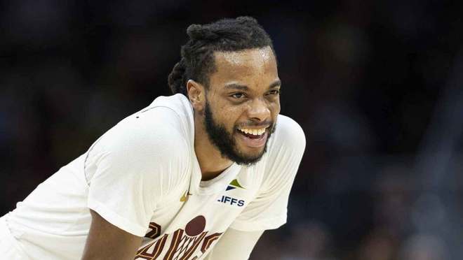 快船教练揭秘加兰与詹姆斯·哈登的交易，如何助球队提升竞争力