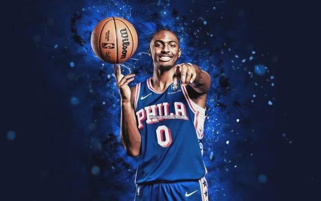 费城新王马克西在第四节究竟是高效砍分机还是低效打铁器？