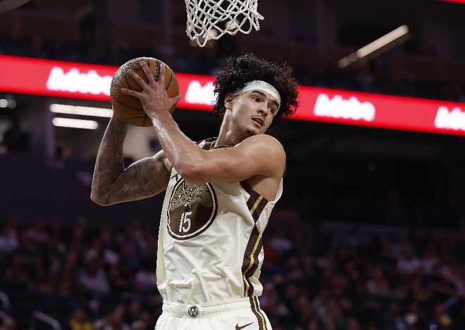 勇士101-129不敌湖人 球员评价：3人优秀，2人及格，5人低迷