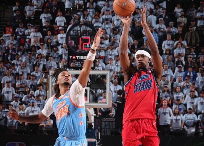 连场绝杀，76人新秀VJ-埃奇库姆荣获本届全明星新秀赛MVP