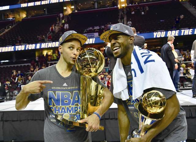 NBA人物志|他是库里的老大哥，生涯末年4冠+1个FMVP