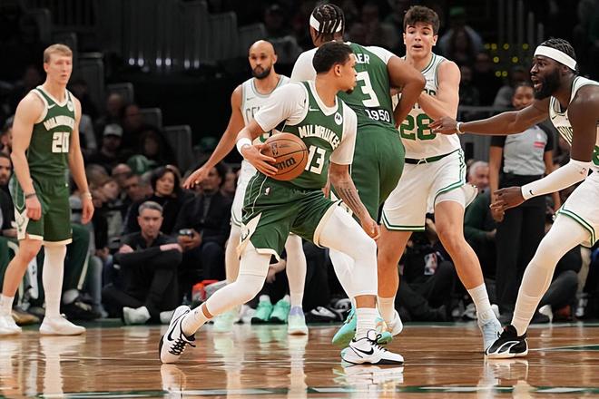 惨败中为数不多的亮点！雄鹿也算是挖掘出了这位后场新星的潜力？