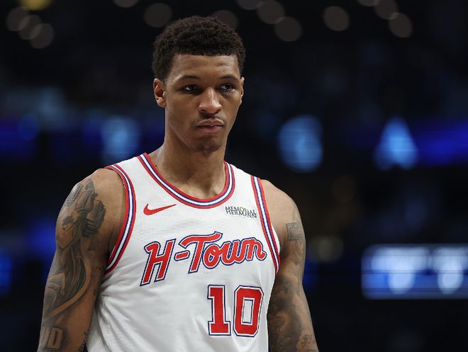 火箭113-115勇士4坏消息！3锋线一塌糊涂，乌度卡被科尔轻松拿捏