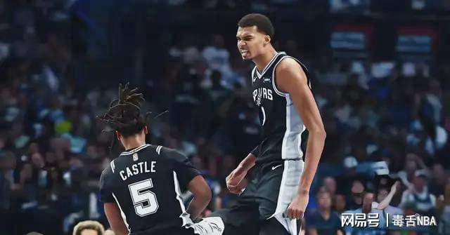 11连胜终结，马刺输尼克斯，文班亚马空砍25+13！福克斯交易亏了