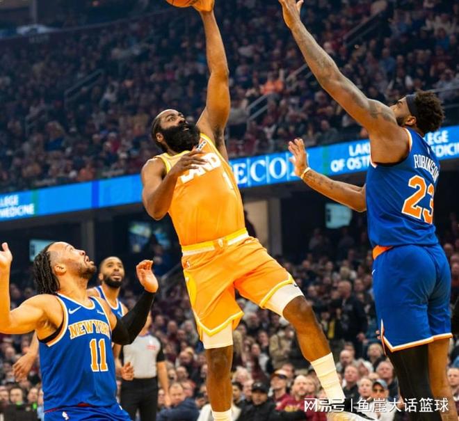 完胜！米切尔23分14罚，布伦森19中6首发最低，哈登20+4被鸣不平