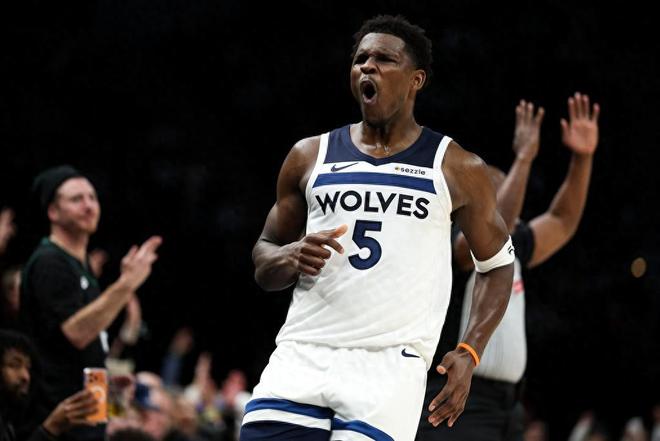 神仙对决！文班轰39+9报准绝杀之仇 华子抡55分满眼不甘怒爆粗口