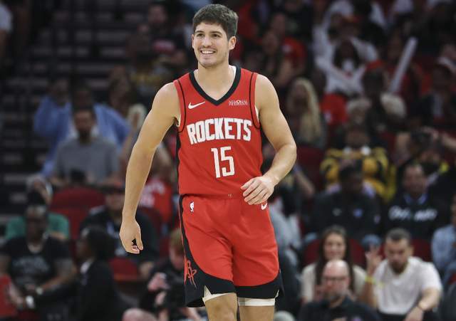 火箭3将终回暖！申京打爆内线，谢泼德找回准心，阿门攻守兼备