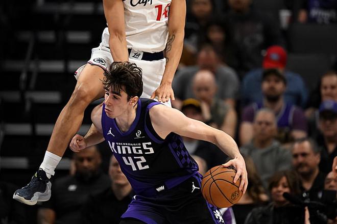 国王先发阵容中唯一表现正常的球员，他给快船制造了一定的威胁？