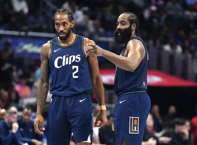 伦纳德谈哈登离队传闻：尊重他的决定，无论怎样我们都是兄弟