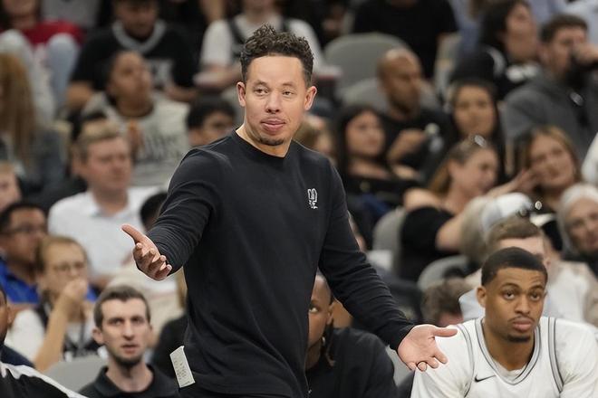 气运之子！38岁成豪门主帅，2年带队西部第二，如今成全明星主帅