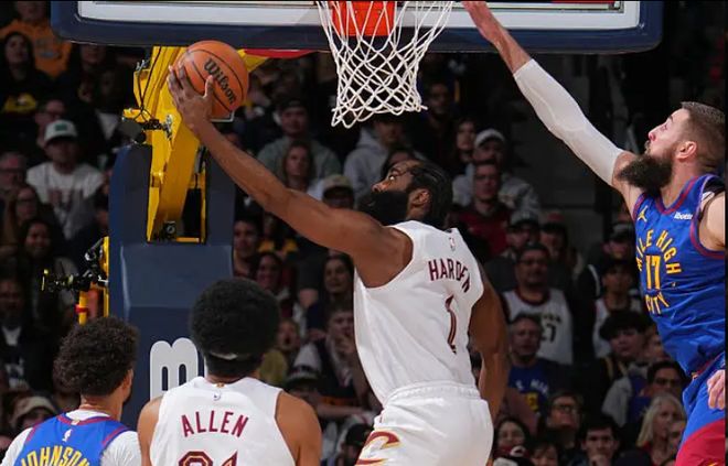 骑士近10战9胜！哈登两战场均22.5分7.5助 赛后：一群很棒的队友