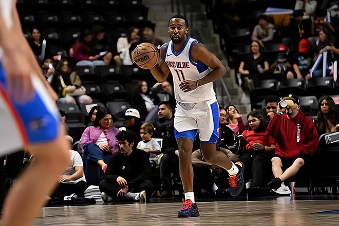 一次又一次爆砍高分，雷霆二队后场新秀直接打爆了勇士二队？