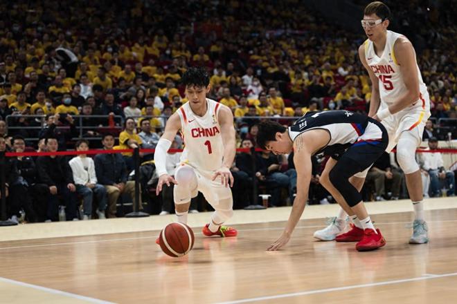 太意外！中國男籃輸韓國，兩大首發(fā)后衛(wèi)低迷，郭士強指導(dǎo)壓力大！