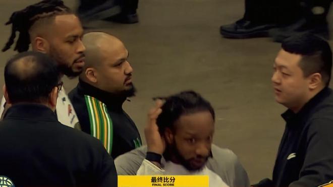 莫兰德8+10+3+1！赵继伟2+5,亨特0分,王岚嵚12+2,辽篮落后天津1分