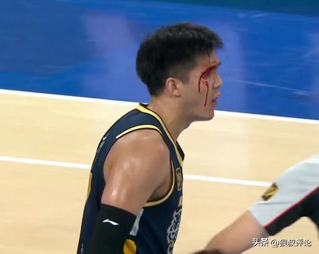 黄荣奇：杜锋是非常好的教练 他对工作近乎偏执 网上过分解读他