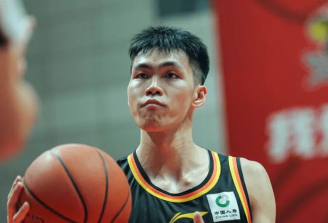 庞峥麟为何无缘男篮14人大名单？分析，主要有3个原因