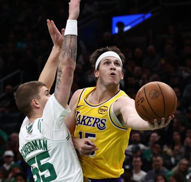 湖人105-126凯尔特人 球员评价：里弗斯满分，5人及格，4人低迷