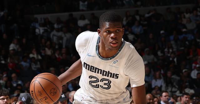 考沃徳23+14伦纳德24+8 灰熊主场战胜快船