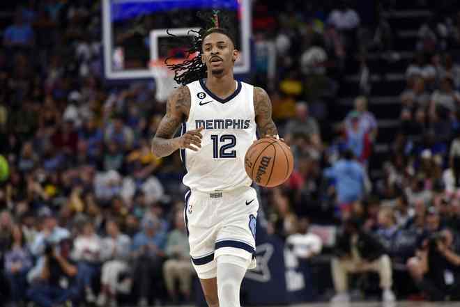 莫兰特状态低迷全场14投仅3中，三分6投全失下半场0得分