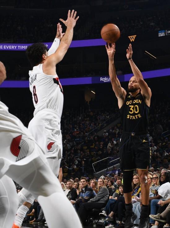 127-123！杨瀚森未登场，库里38分难救主，开拓者送勇士4连败