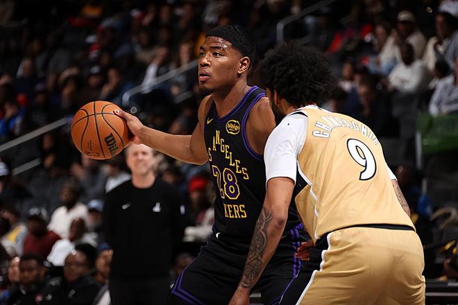 对于球队的重要性并不低，湖人真的打算将锋线大将送到骑士吗？