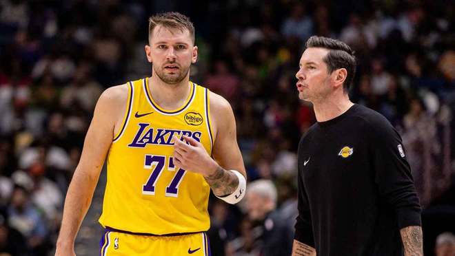 爱哭，湖人队东契奇不断因判罚而“哭诉”引发主流媒体的猛烈抨击