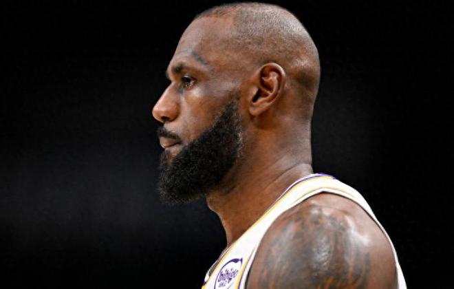 25-6！湖人吊打东部豪门，詹姆斯梦回巅峰，打服主场球迷