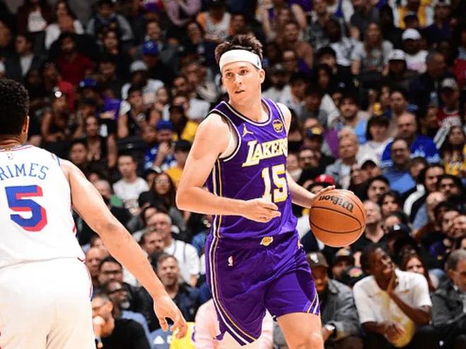 湖人119-115击败76人 球员评价：3人满分，4人及格，3人低迷