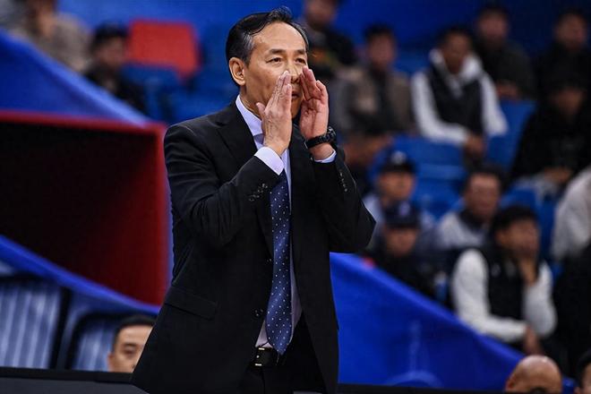 北京男篮揭幕战对阵江苏！赵睿迎来首秀，曾凡博缺席