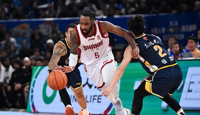 CBA常规赛揭幕战！广厦主场颁发戒指，山西两名超外带队搅局