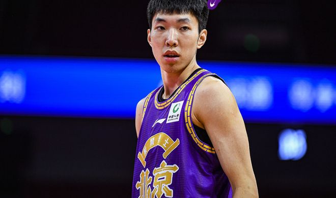 里勒36+7北控6人上双逆转山东 廖三宁14+7邹雨宸眼角被打出血