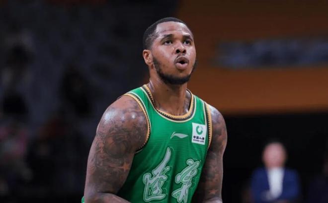 真业余！辽篮新援一数据惊呆球迷 教练组是选他失水准