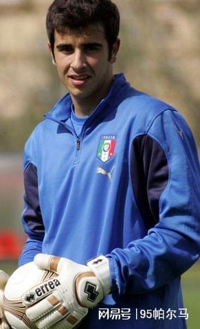 嘲笑卡里乌斯的同行，流浪的吉祥物，意甲没有舒适区，德甲0出场