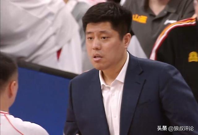 潘江：张宁上一场打福建受伤还有反复，可能他要歇上三周