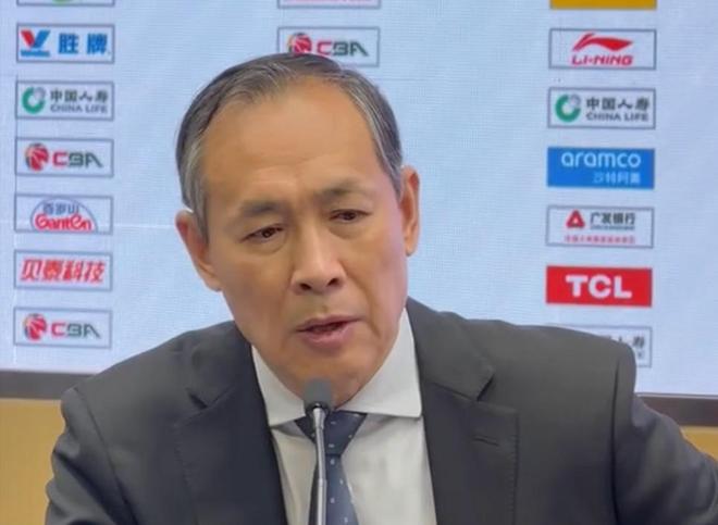 许利民：比赛没赢但大家精神面貌都在；今晚主要输在没防住古德温