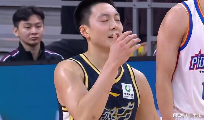 又被打爆了！CBA1米81小后卫碾压广东队，杜锋被迫放走杨溢？