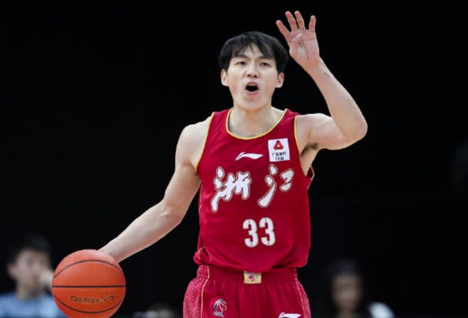 CBA历史第4+现役第1！吴前1276三分超张庆鹏 将追西热力江